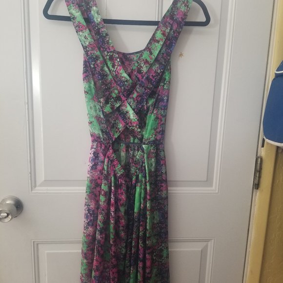 Open back dress - Picture 1 of 1